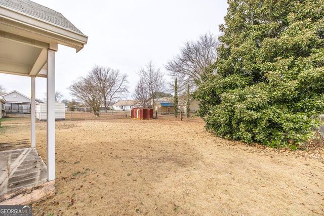 1560 Sweetwater Drive, Warner Robins, GA 31088