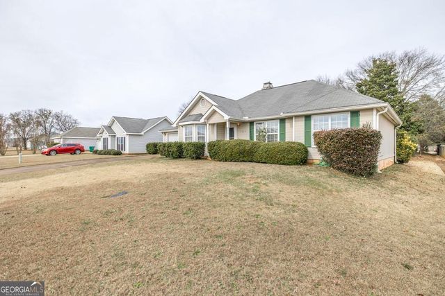 1560 Sweetwater Drive, Warner Robins, GA 31088