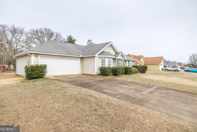 1560 Sweetwater Drive, Warner Robins, GA 31088