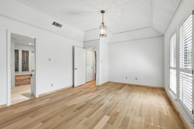 716 Sugar Tree Court, Bedford, TX 76021