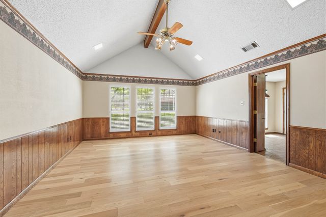 716 Sugar Tree Court, Bedford, TX 76021