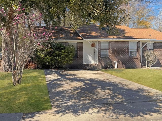 216 Parlor Drive A And B, Ladson, SC 29456