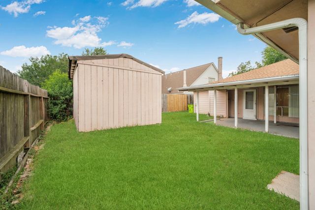 16719 Sky Blue Lane, Houston, TX 77095