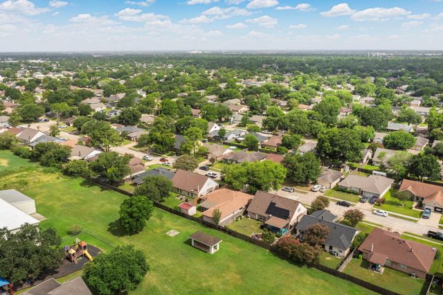 16719 Sky Blue Lane, Houston, TX 77095