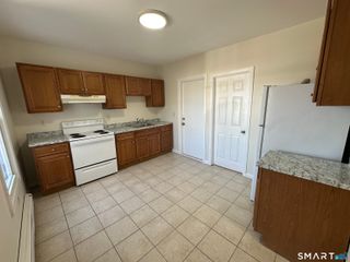 42 Jefferson Avenue, New London, CT 06320