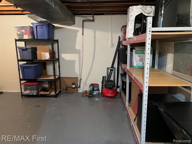 908 Marywood Drive, Royal Oak, MI 48067