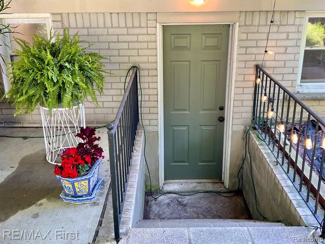 908 Marywood Drive, Royal Oak, MI 48067