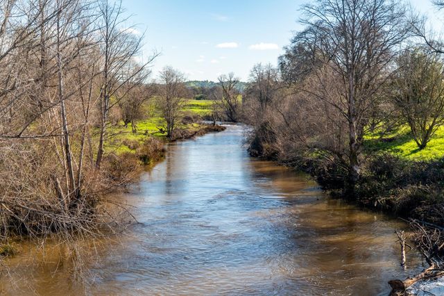 4873 Gladding Rd, Lincoln, CA 95648