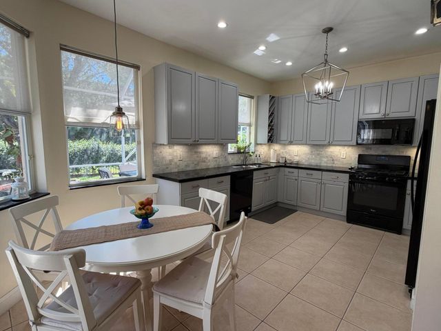 10255 Little Mustang Way, Lake Worth, FL 33449