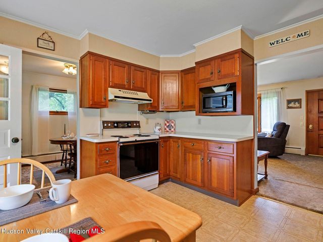 240 Route 199, Red Hook, NY 12571