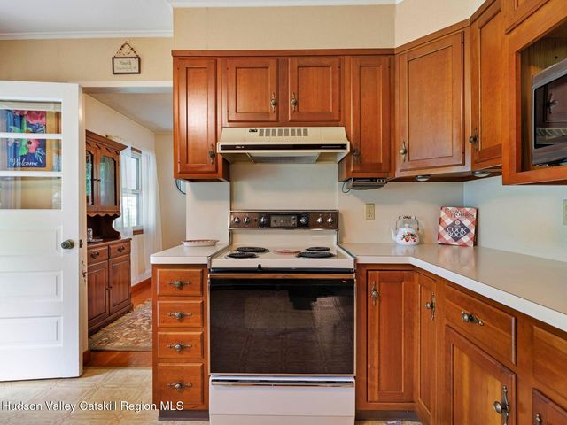 240 Route 199, Red Hook, NY 12571