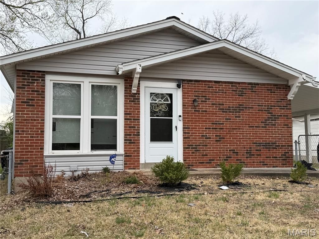1618 Boardwalk Avenue, Florissant, MO 63031
