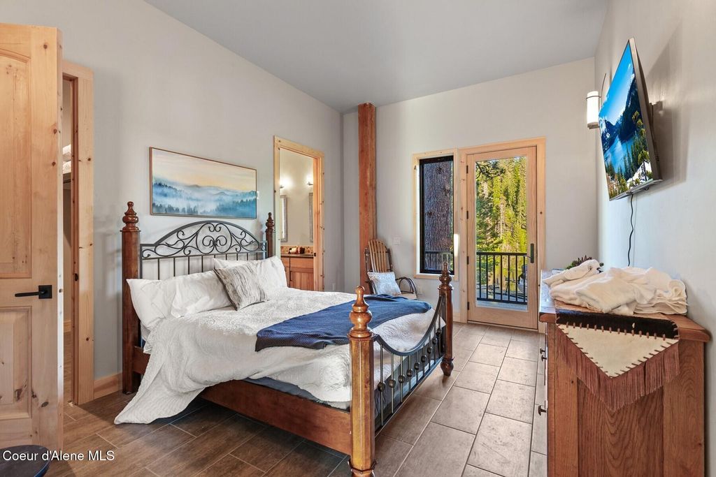 14318 N Waters Edge Ct, Hayden, ID 83835 photo 24