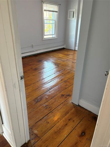 500 Main St, Beacon, NY 12508