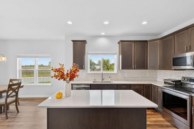 11520 W Meadowview DRIVE, Franklin, WI 53132