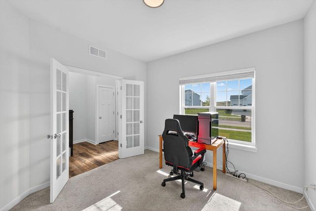 11520 W Meadowview DRIVE, Franklin, WI 53132