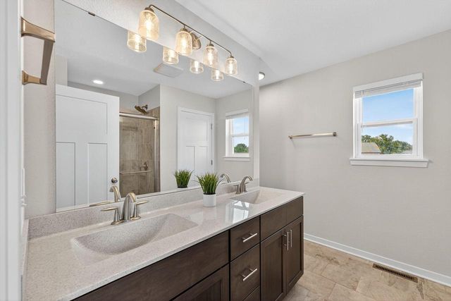 11520 W Meadowview DRIVE, Franklin, WI 53132