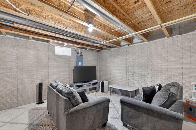 11520 W Meadowview DRIVE, Franklin, WI 53132