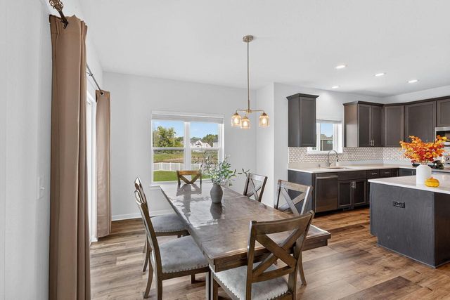 11520 W Meadowview DRIVE, Franklin, WI 53132