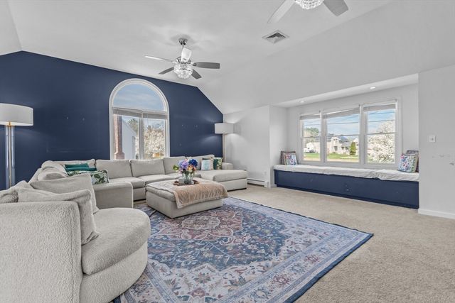 3 Taylor Rd, Bellingham, MA 02019