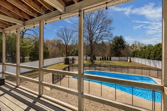 3 Taylor Rd, Bellingham, MA 02019