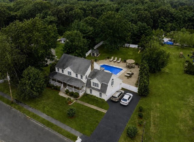 3 Taylor Rd, Bellingham, MA 02019