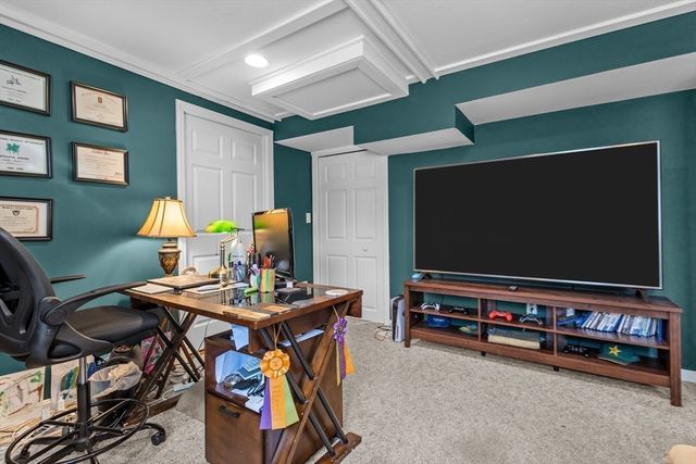 3 Taylor Rd, Bellingham, MA 02019