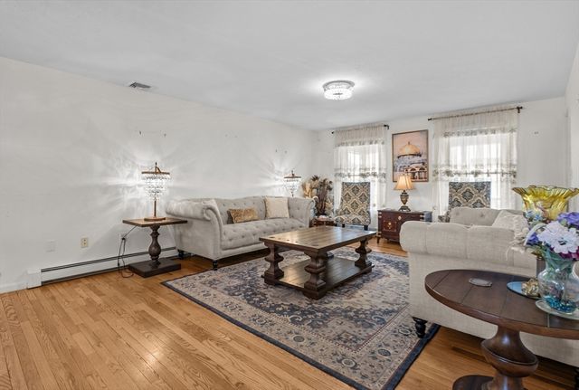 3 Taylor Rd, Bellingham, MA 02019