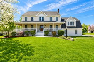 3 Taylor Rd, Bellingham, MA 02019