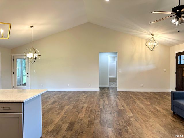 1106 FALCON Court, Carterville, IL 62918