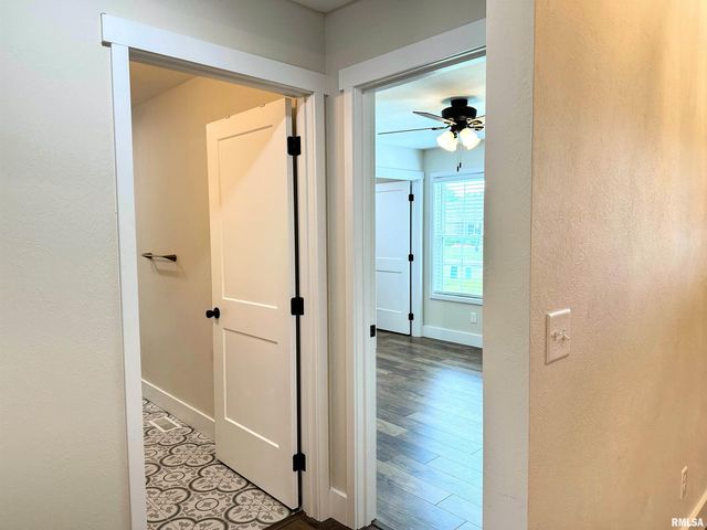 1106 FALCON Court, Carterville, IL 62918