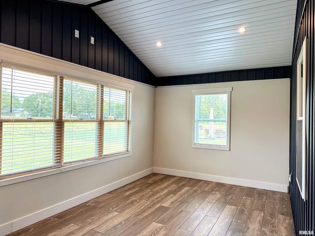 1106 FALCON Court, Carterville, IL 62918