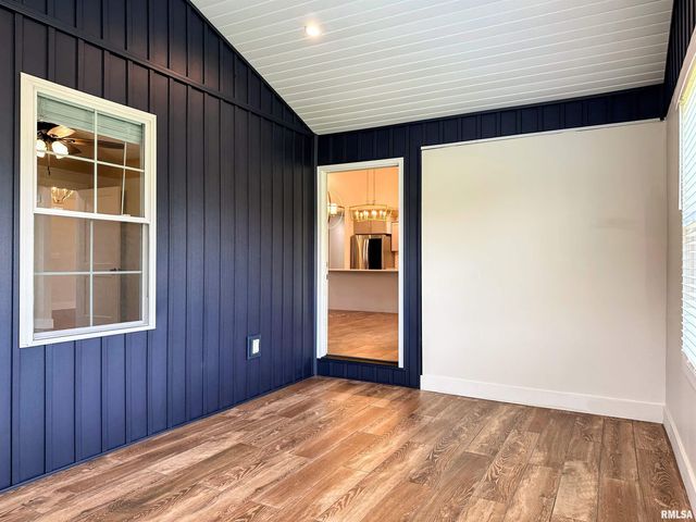 1106 FALCON Court, Carterville, IL 62918