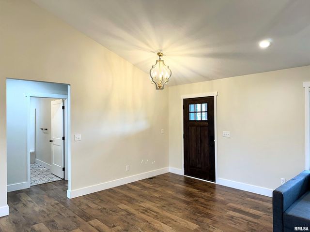 1106 FALCON Court, Carterville, IL 62918