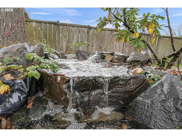 32681 Nw PEACEFUL Ln, North Plains, OR 97133