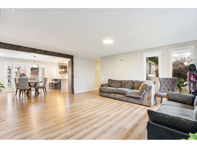 32681 Nw PEACEFUL Ln, North Plains, OR 97133