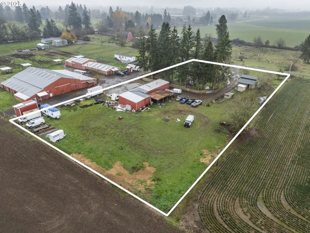 32681 Nw PEACEFUL Ln, North Plains, OR 97133