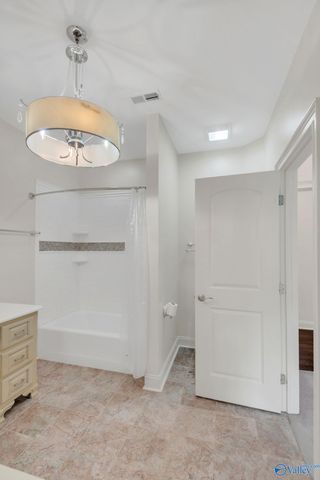 40 Mcmullen Lane SE, Gurley, AL 35748