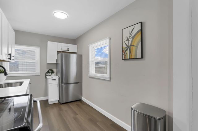 3237 E 12th Avenue, Columbus, OH 43219