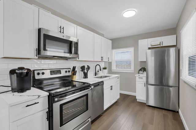 3237 E 12th Avenue, Columbus, OH 43219