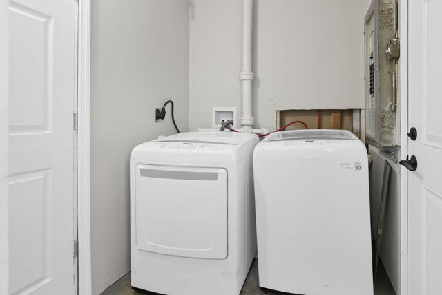 3237 E 12th Avenue, Columbus, OH 43219