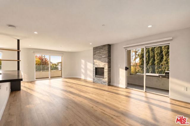 10951 National Boulevard 201, Los Angeles, CA 90064