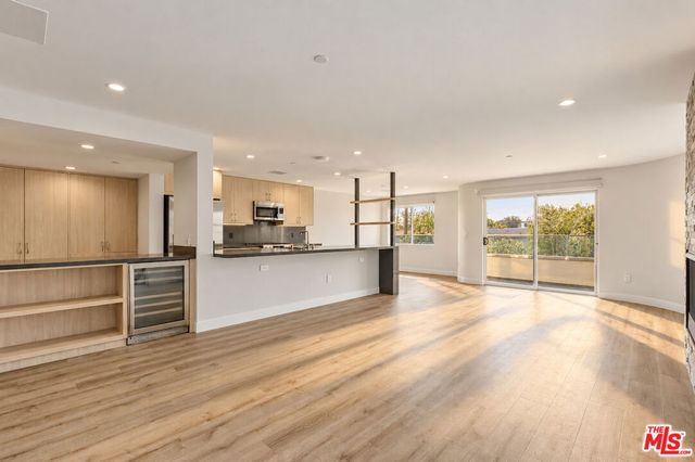 10951 National Boulevard 201, Los Angeles, CA 90064