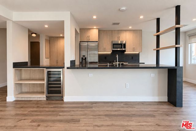 10951 National Boulevard 201, Los Angeles, CA 90064