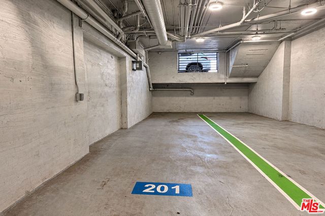 10951 National Boulevard 201, Los Angeles, CA 90064