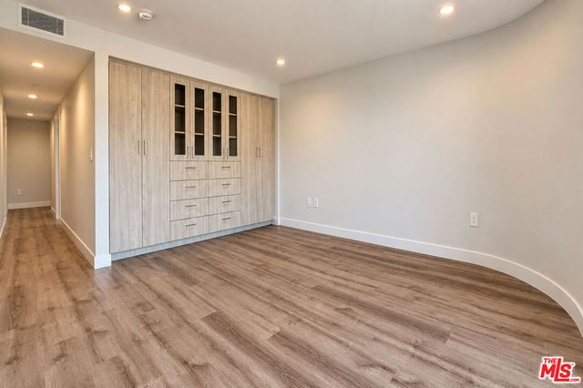 10951 National Boulevard 201, Los Angeles, CA 90064