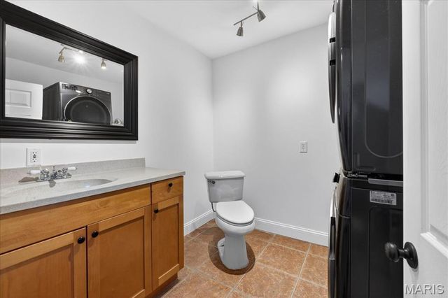 4949 Blow Street, St Louis, MO 63109