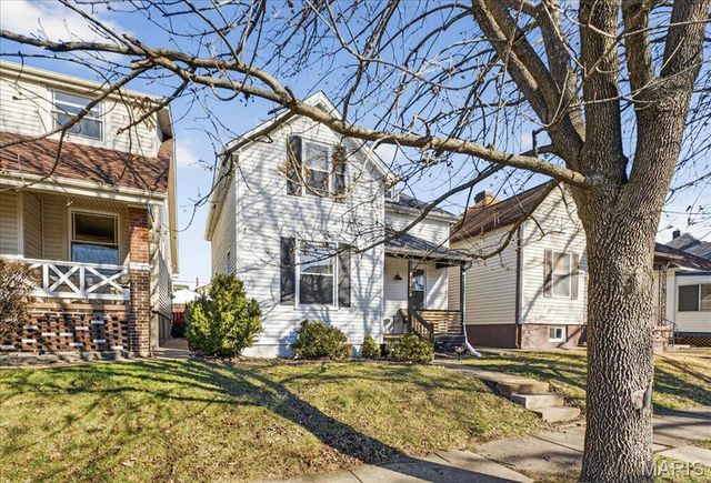 4949 Blow Street, St Louis, MO 63109