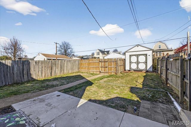 4949 Blow Street, St Louis, MO 63109