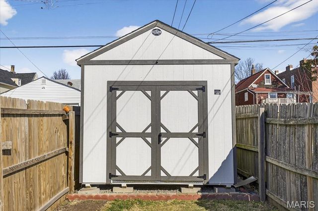 4949 Blow Street, St Louis, MO 63109